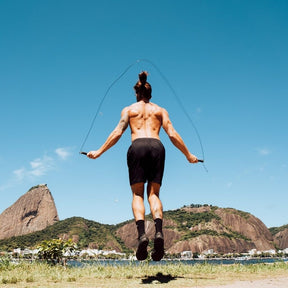 Ensemble de Démarrage pour la Calisthenics: Anneaux de Gymnastique, Barres de Traction, 4 Bandes de Résistance, Corde à Sauter